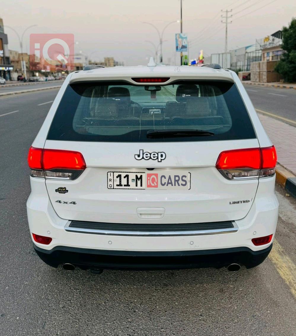 جیپ گراند شیرۆکی